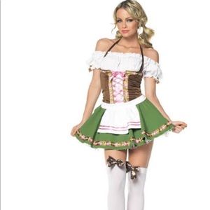 Gretchen the beer wench costume
